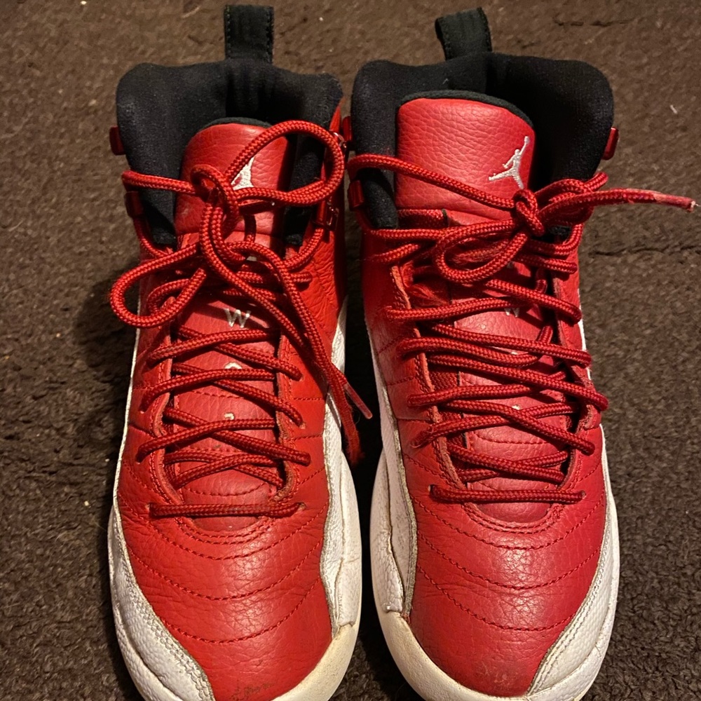 JORDAN 12 gym RED
